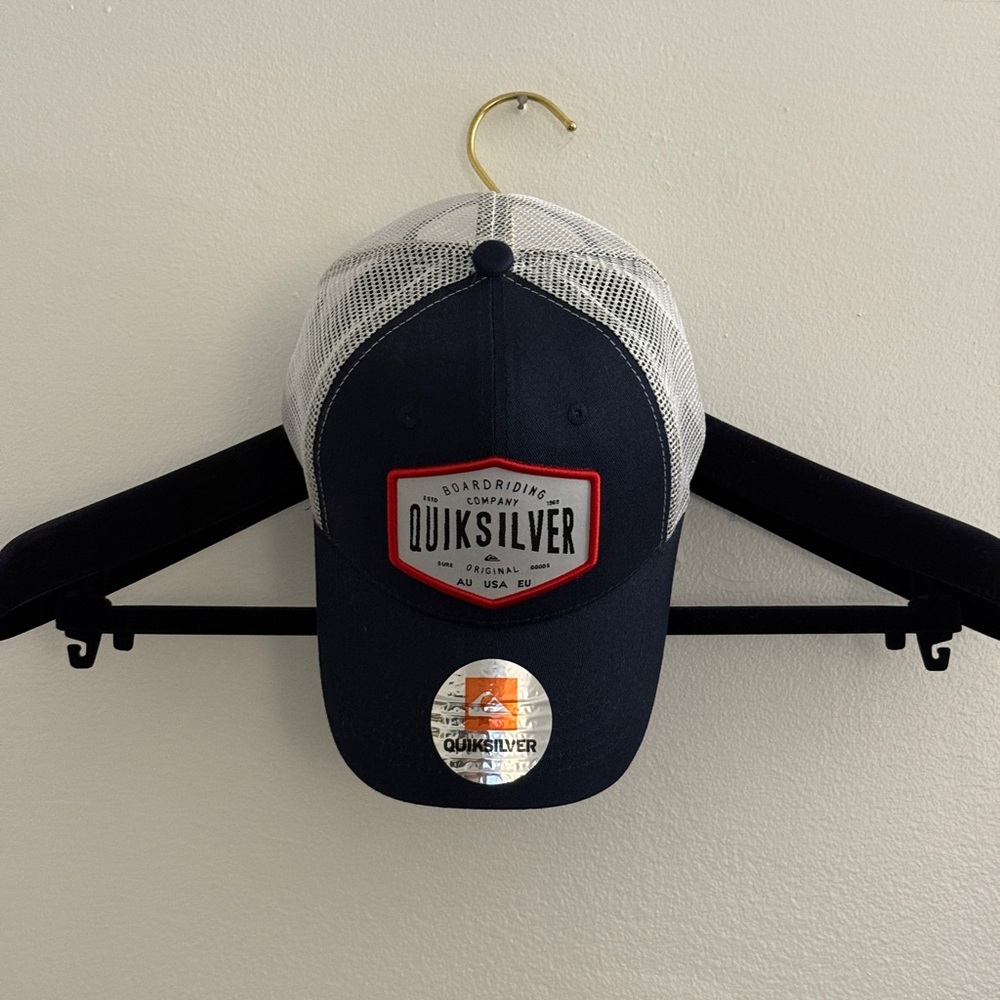 Quiksilver Black and Gray Mesh Cap